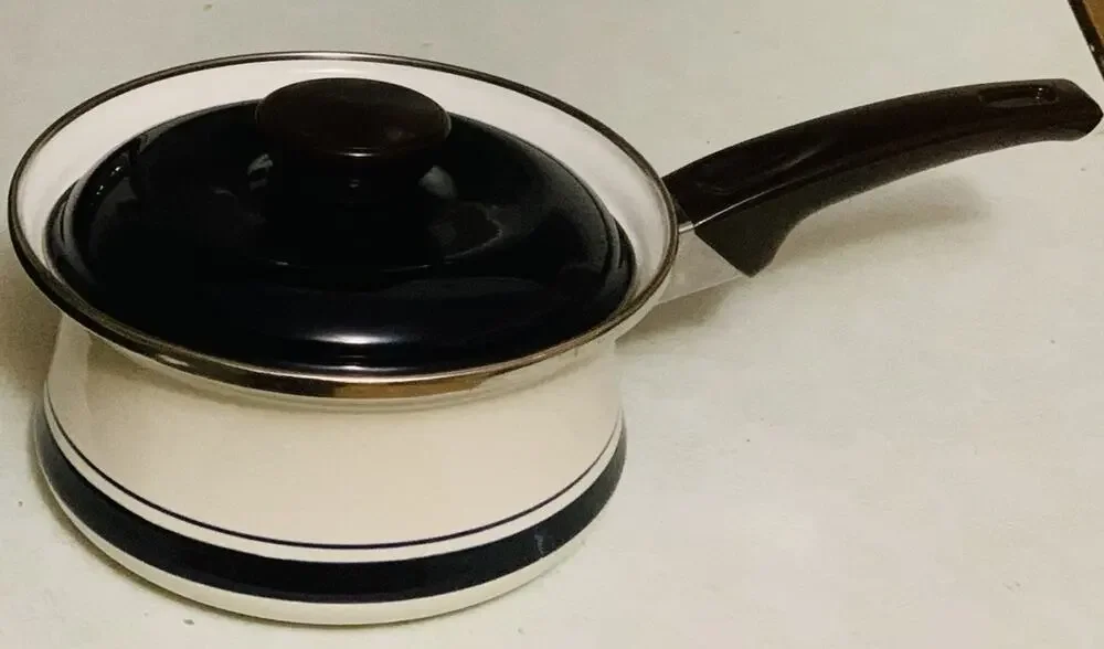 Sanko Ware Janko Classic Series 1 Quart Saucepan Vintage Japan Porcelain Enamel